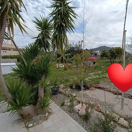 Azalea Garden With Mountain View Holiday home *